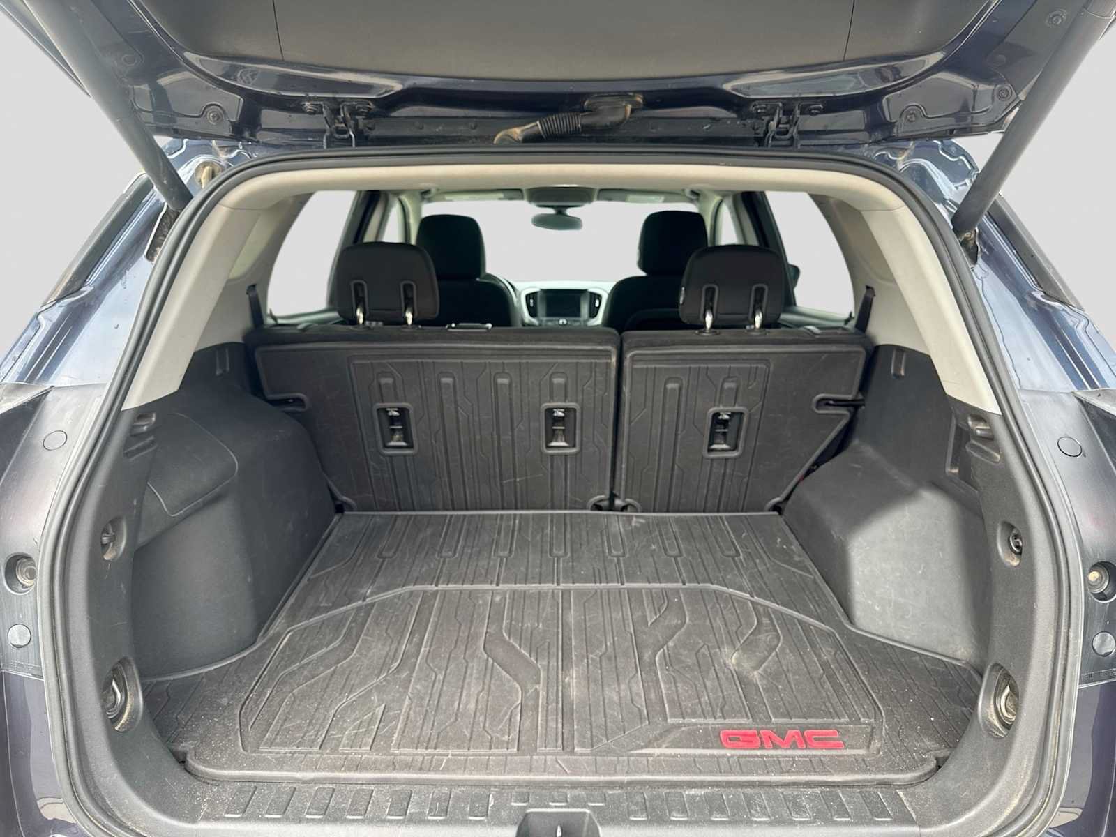 Used 2019 GMC Terrain SLE w/ Driver Convenience Package FWD image 32