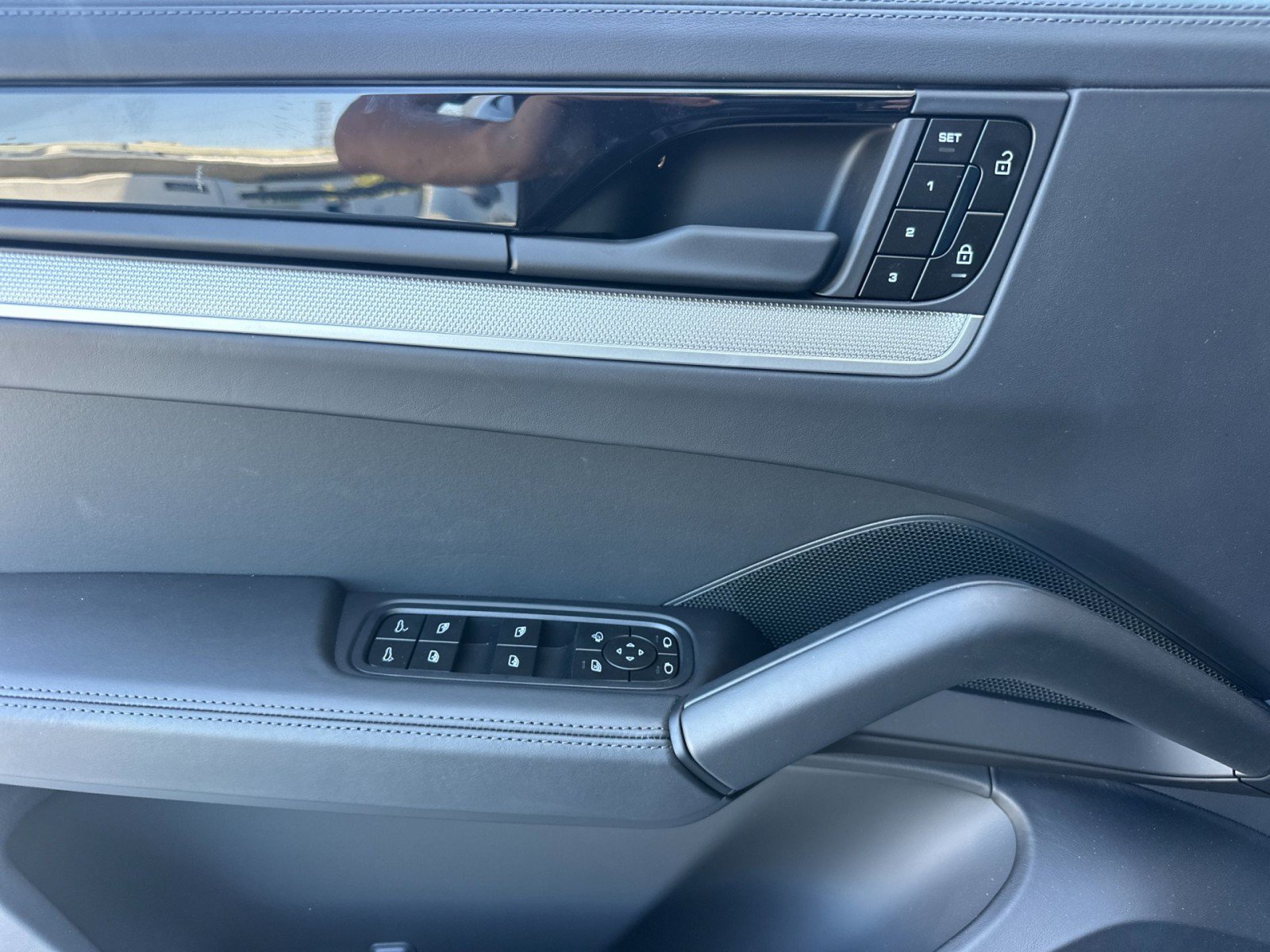 New 2026 Porsche Cayenne S AWD/4WD image 12