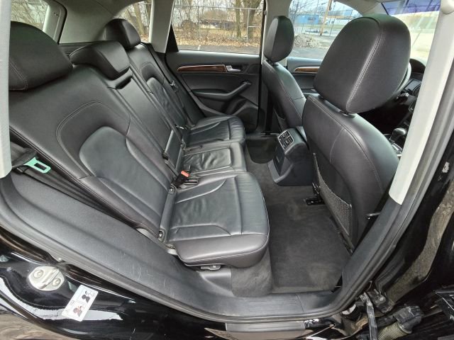 Used 2017 Audi Q5 2.0T Premium image 13