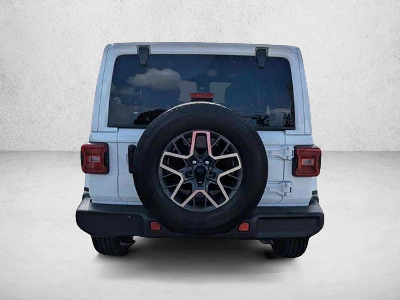 Used 2024 Jeep Wrangler Unlimited Sahara AWD/4WD image 6