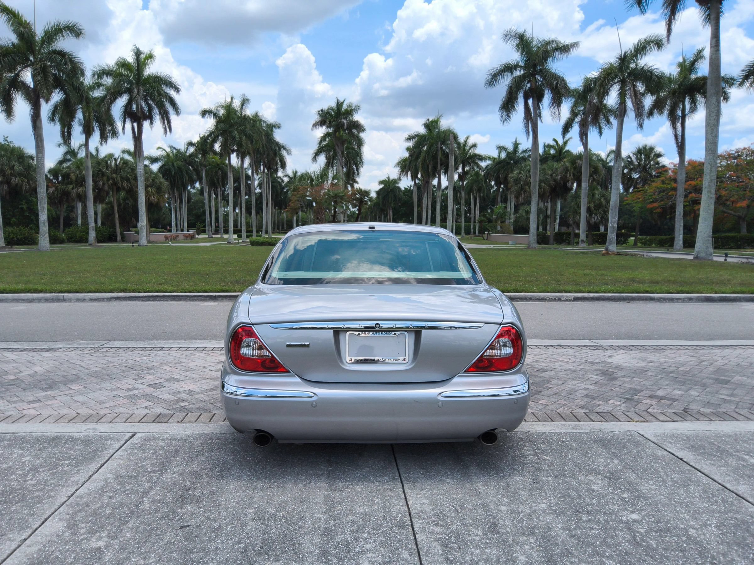 Used 2006 Jaguar XJ Vanden Plas RWD image 6