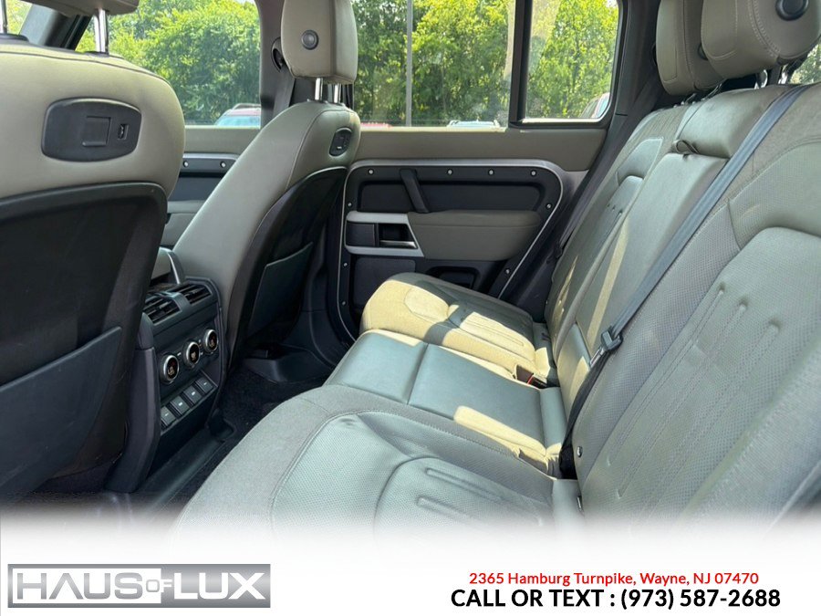 Used 2020 Land Rover Defender 110 SE AWD/4WD image 5