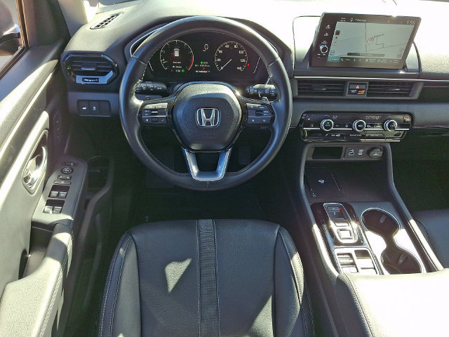 Used 2024 Honda Pilot Touring image 12