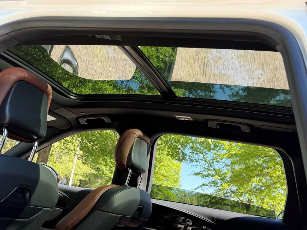 New 2026 Lincoln Nautilus Reserve AWD/4WD image 6