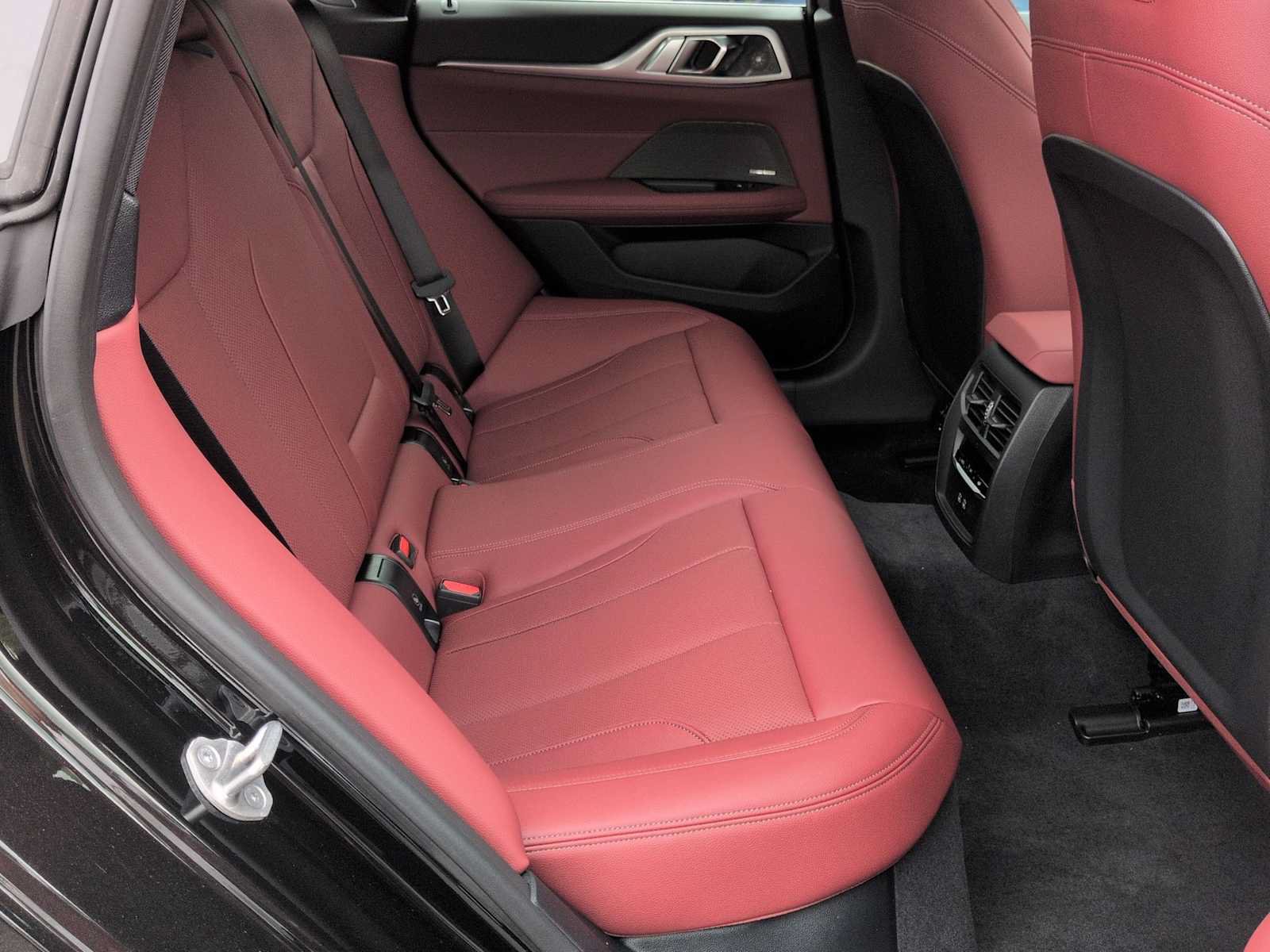 New 2026 BMW i4 xDrive40i w/ Premium Package AWD/4WD image 22