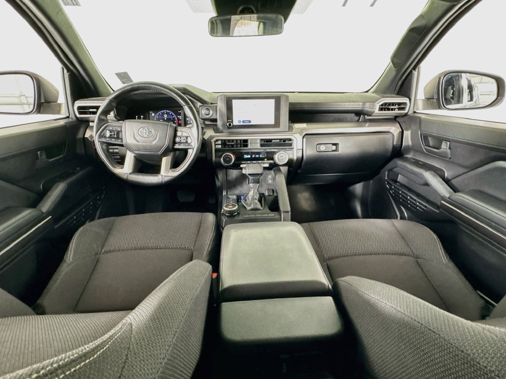 Used 2025 Toyota 4Runner SR5 AWD/4WD image 24
