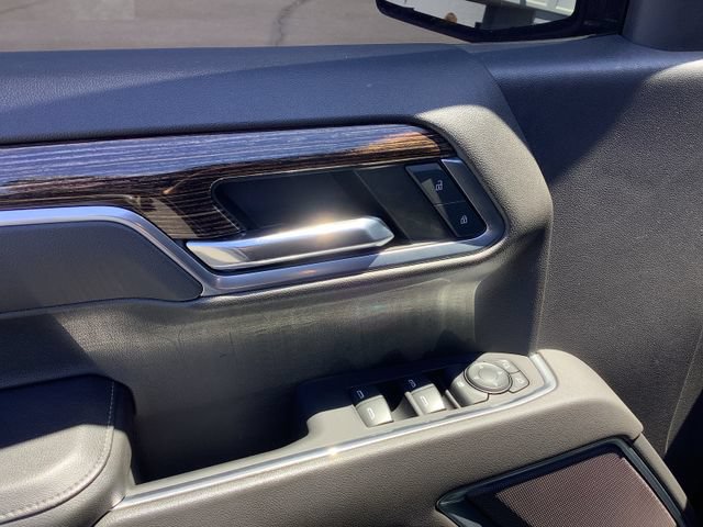 Used 2022 GMC Sierra 1500 Elevation w/ LPO, Elevation Black Package AWD/4WD image 10