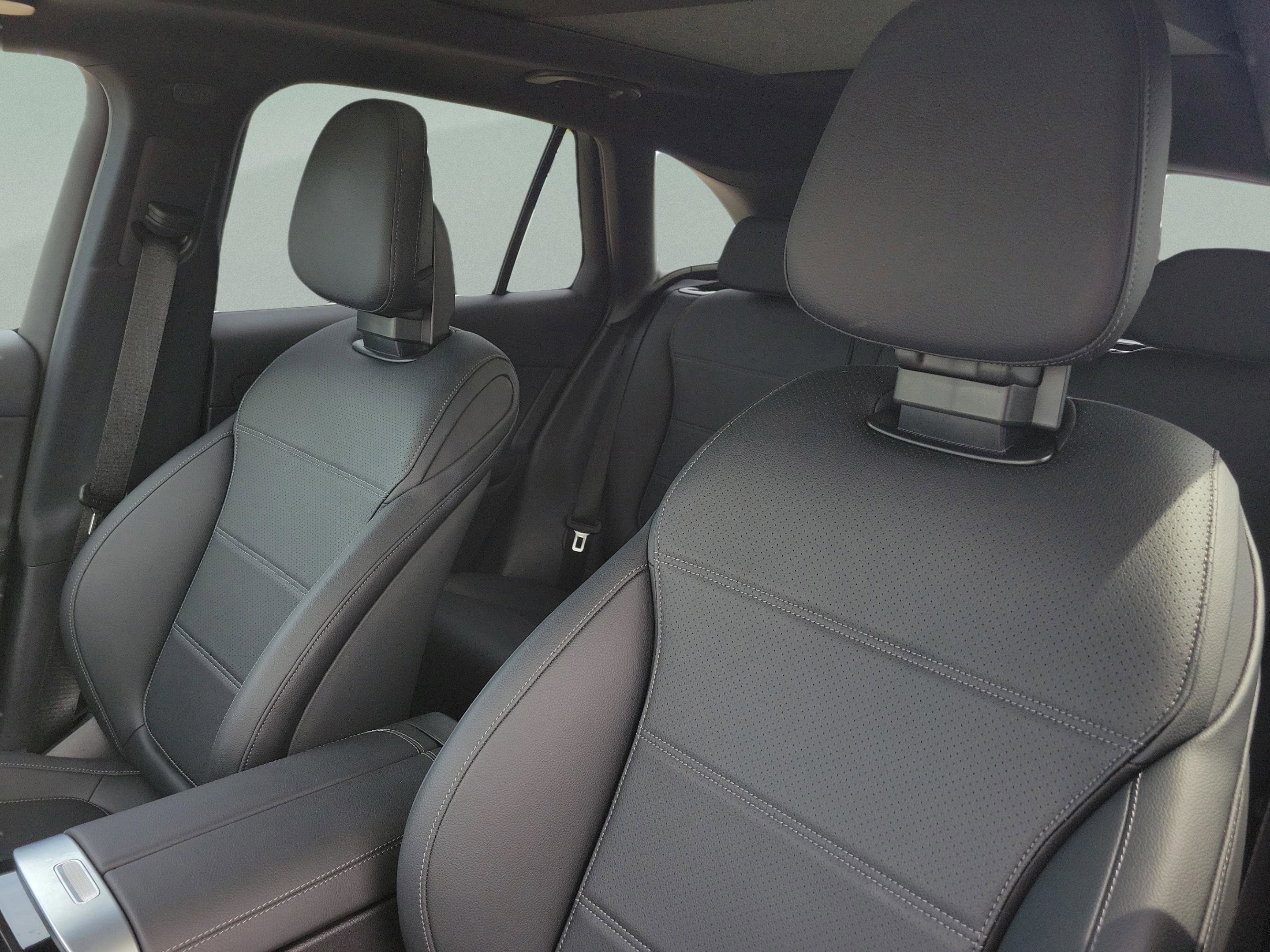 Certified 2026 Mercedes-Benz GLC 300 4MATIC image 18