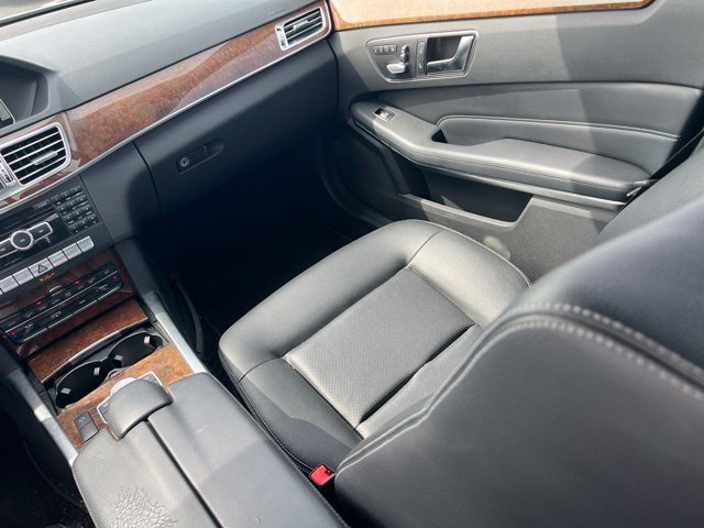 Used 2014 Mercedes-Benz E 350 4MATIC Sedan image 11