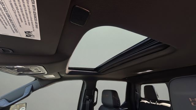 Used 2024 Chevrolet Silverado 1500 High Country w/ High Country Premium Package image 19