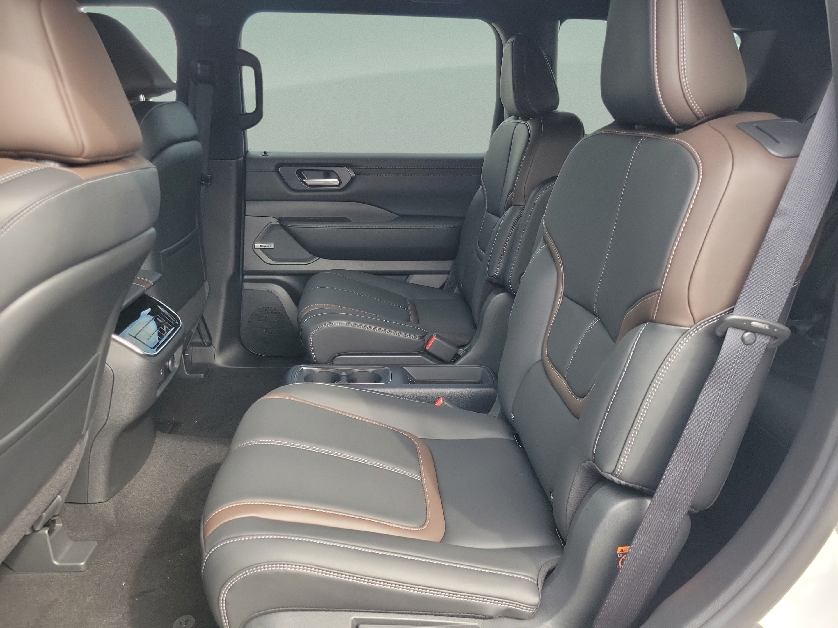 New 2026 Nissan Armada SL RWD image 11