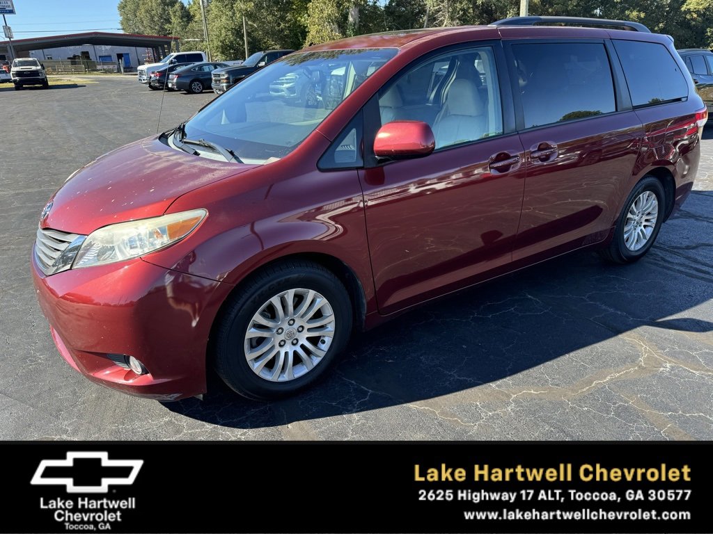 Used 2011 Toyota Sienna XLE w/ Entertainment Pkg
