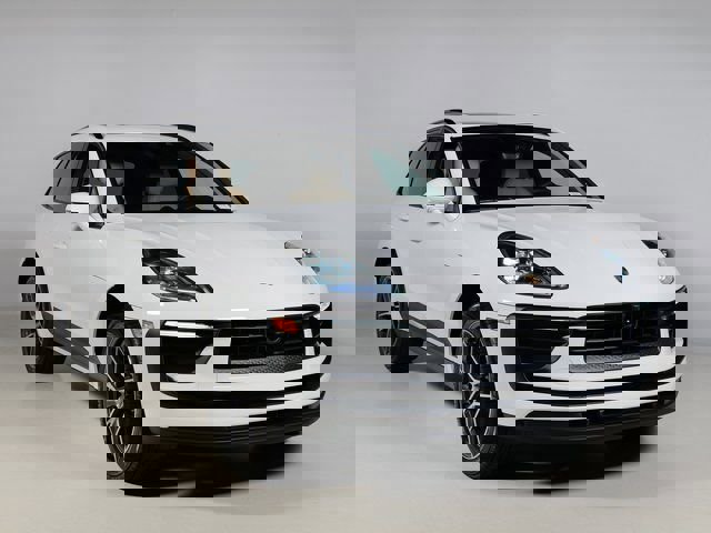 New 2025 Porsche Macan image 7