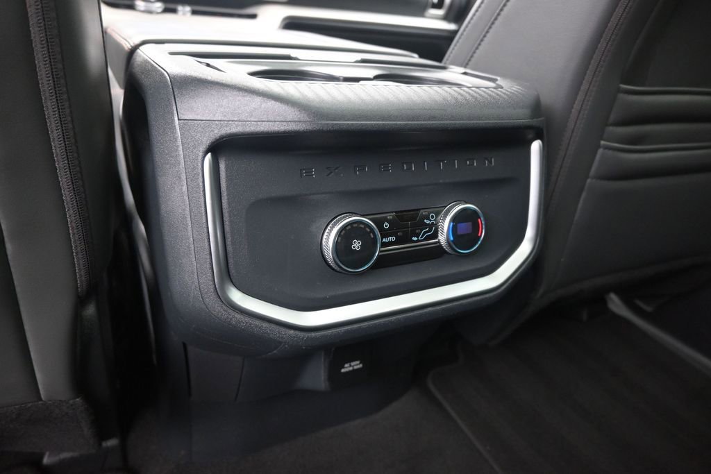 Used 2025 Ford Expedition Max Active AWD/4WD image 15