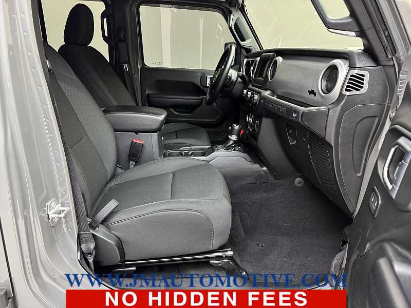 Used 2021 Jeep Gladiator Sport AWD/4WD image 19