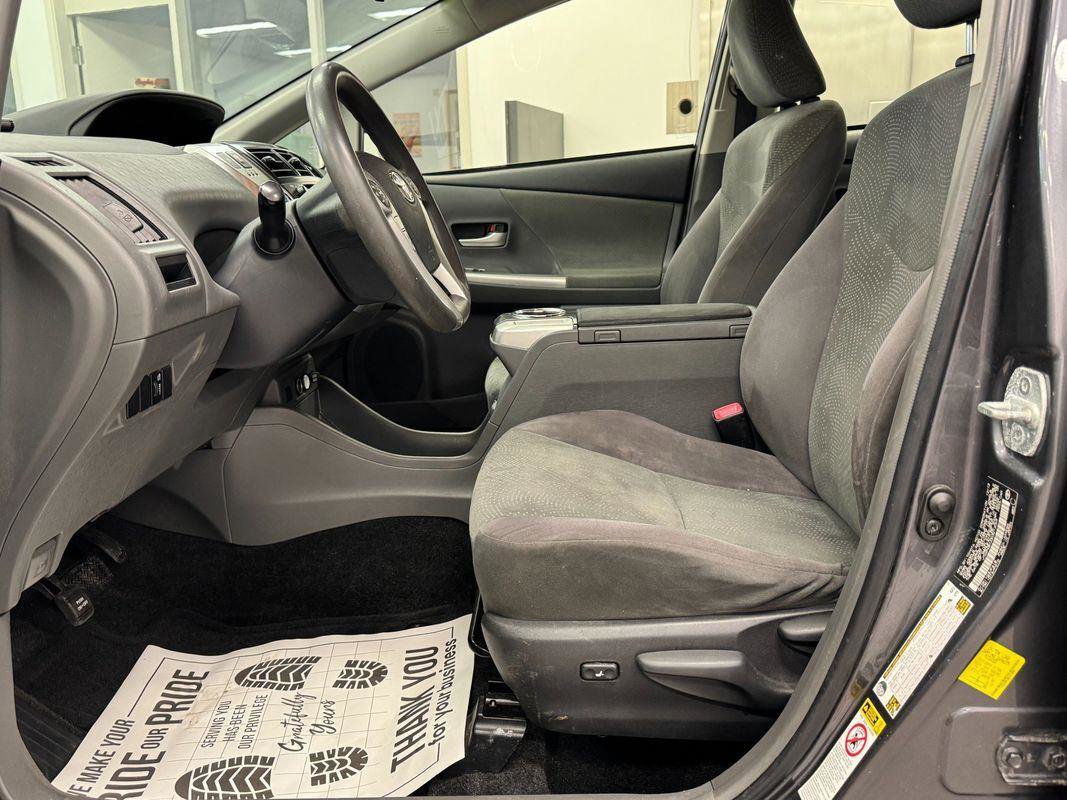 Used 2013 Toyota Prius V Two image 12