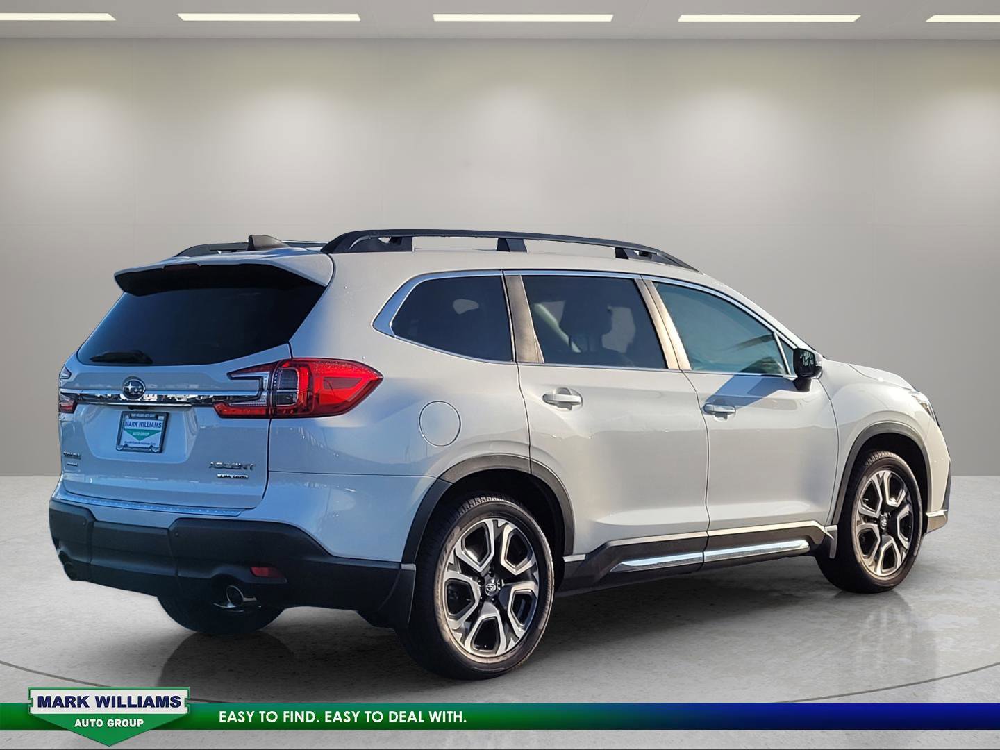 Used 2023 Subaru Ascent Limited w/ Popular Package #2A image 4