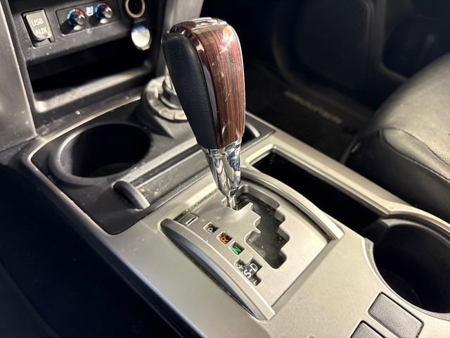 Used 2016 Toyota 4Runner Limited AWD/4WD image 32