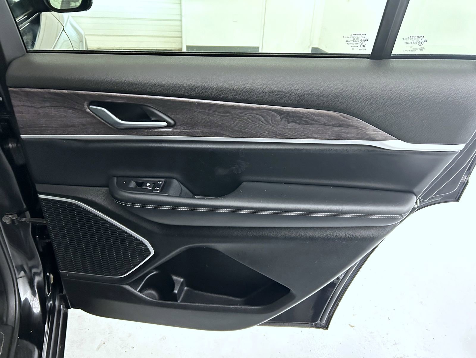 Certified 2022 Jeep Grand Cherokee L Limited image 17