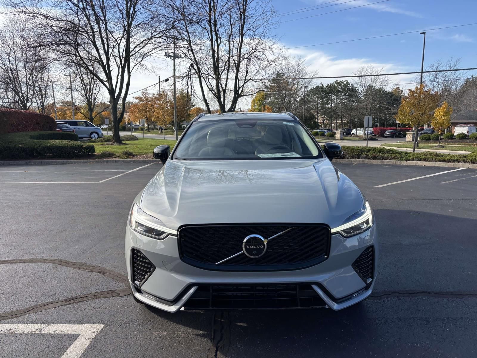 New 2026 Volvo XC60 B5 Ultra w/ Protection Package Premier image 2