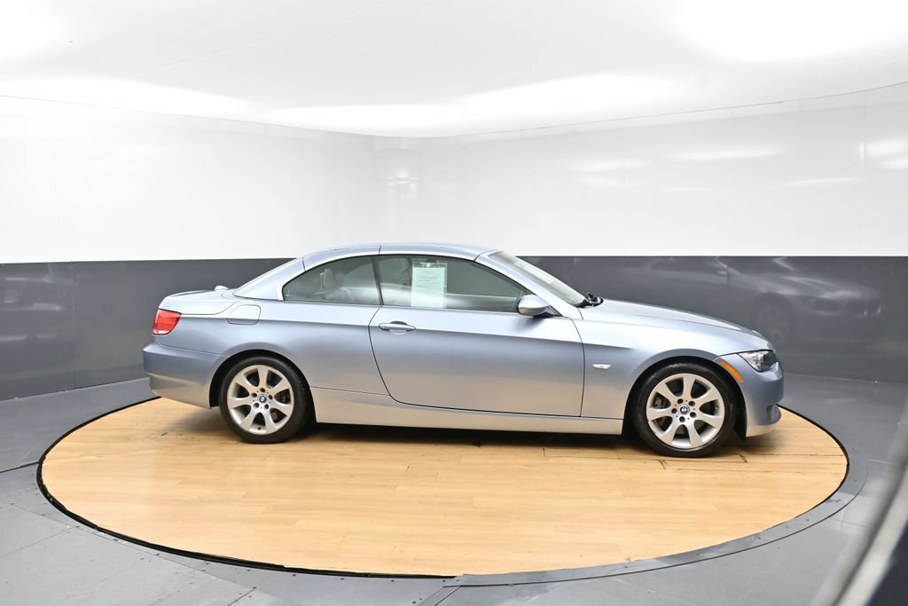 Used 2009 BMW 335i Convertible RWD image 32