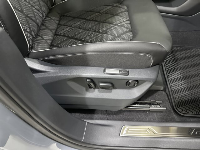 New 2026 Volkswagen Atlas SEL Premium R-Line AWD/4WD image 38