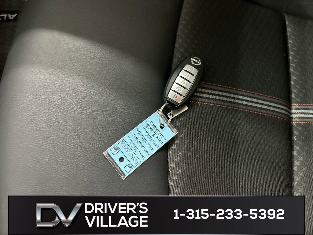 Used 2023 Nissan Altima 2.5 SR image 12