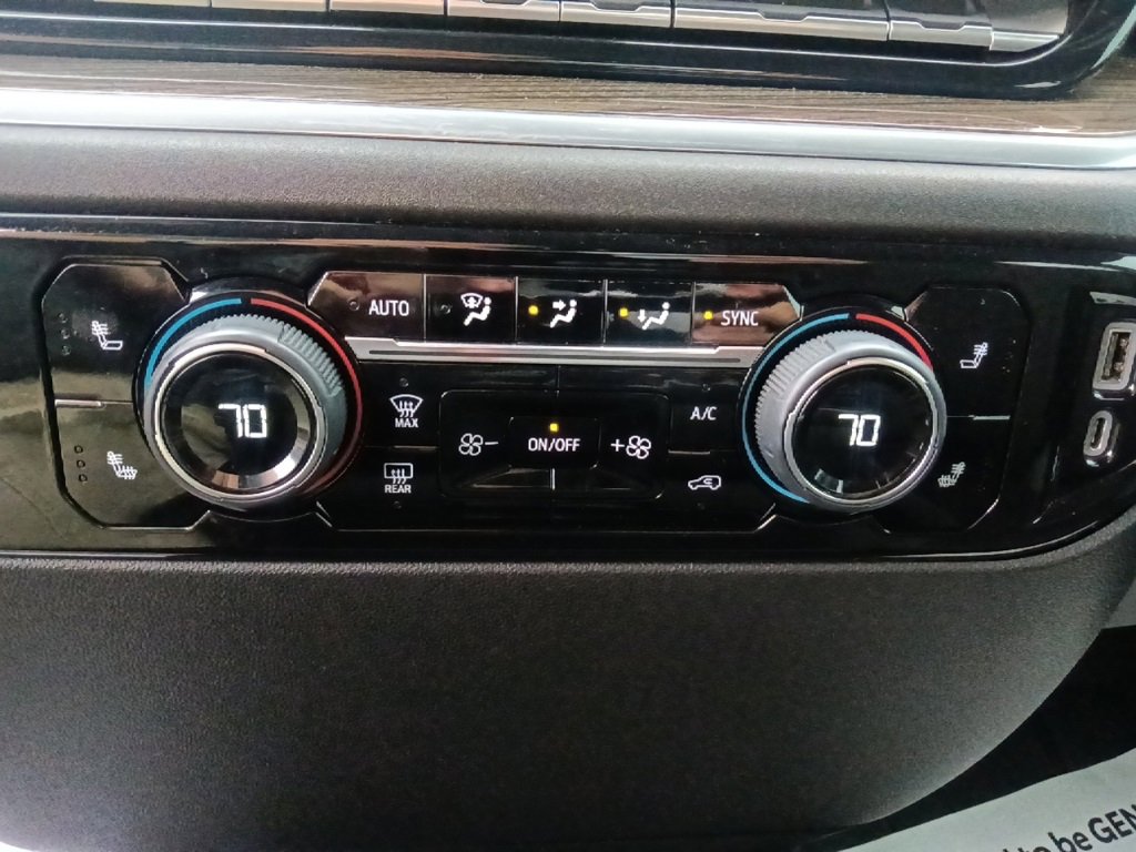 Used 2022 Chevrolet Silverado 1500 LT w/ Protection Package image 24