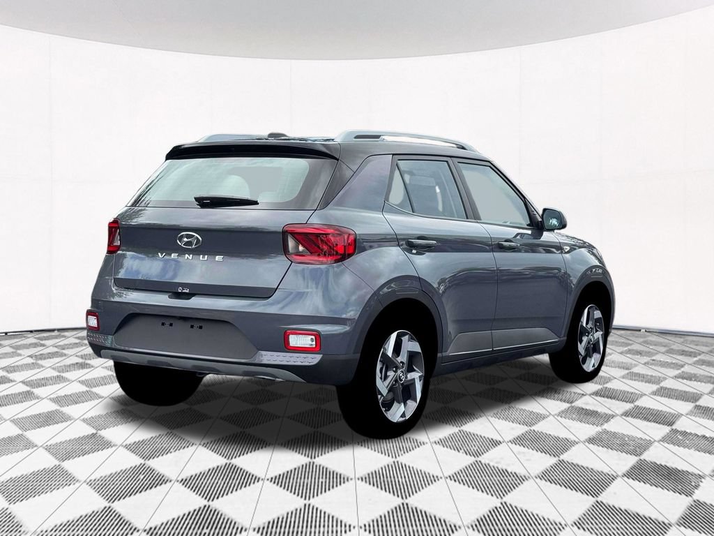 New 2026 Hyundai Venue SEL FWD image 11
