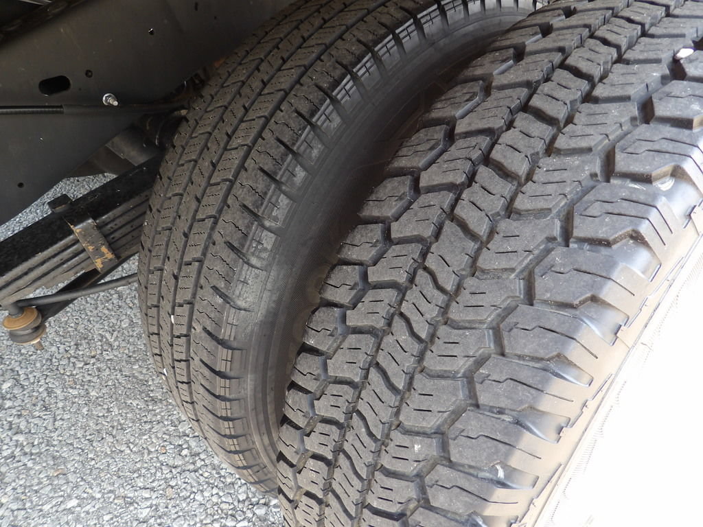 Used 2024 Ford E-450 and Econoline 450 Super Duty w/ Power Windows & Locks Group RWD image 42