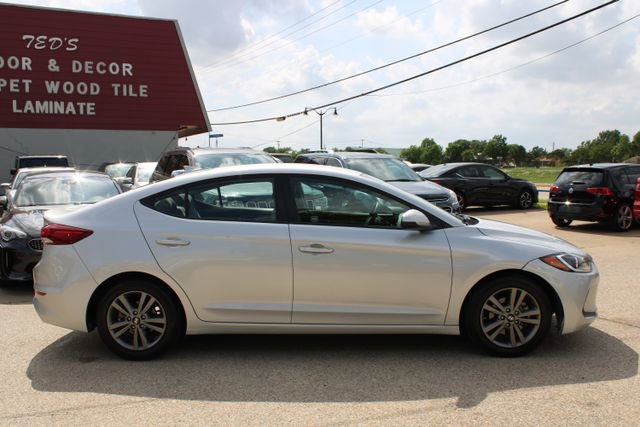 Used 2018 Hyundai Elantra SEL FWD image 2