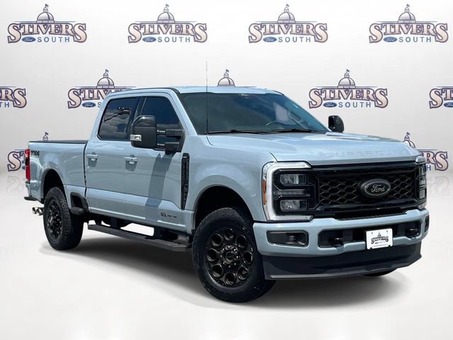 Used 2025 Ford F350 Lariat w/ Black Appearance Package