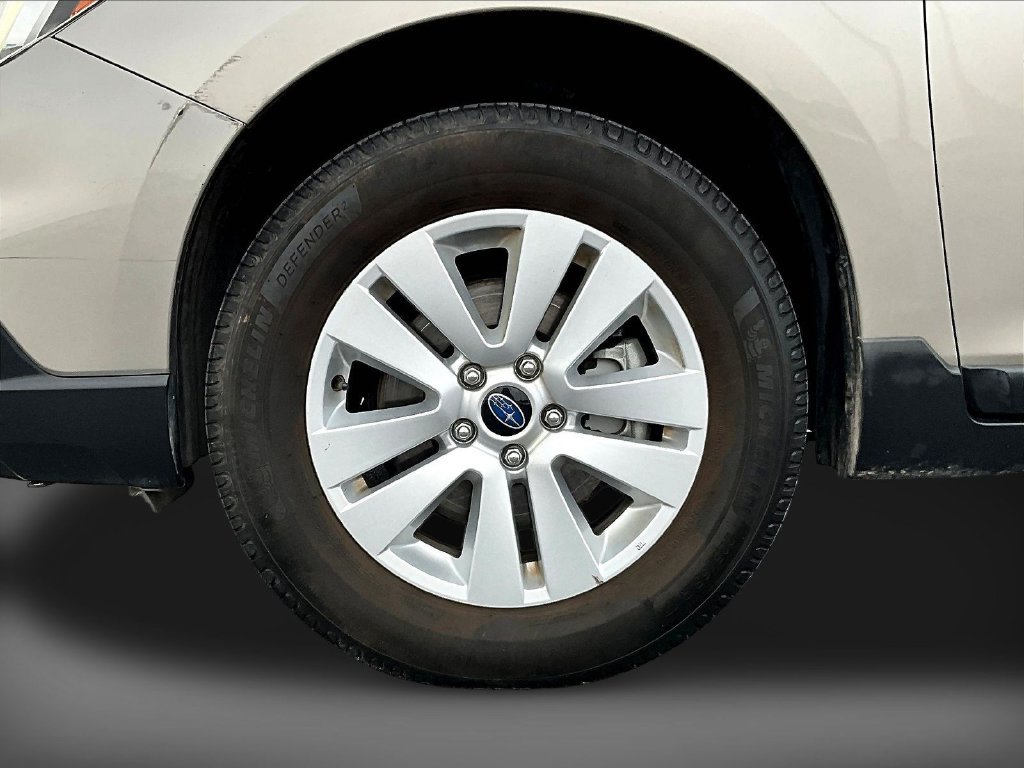 Used 2015 Subaru Outback 2.5i Premium AWD/4WD image 32
