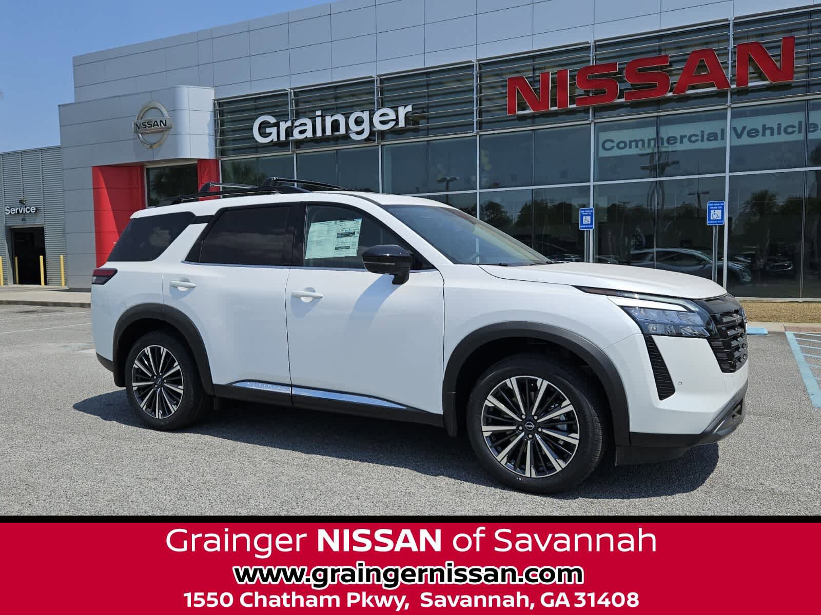 New 2026 Nissan Pathfinder Platinum FWD image 1