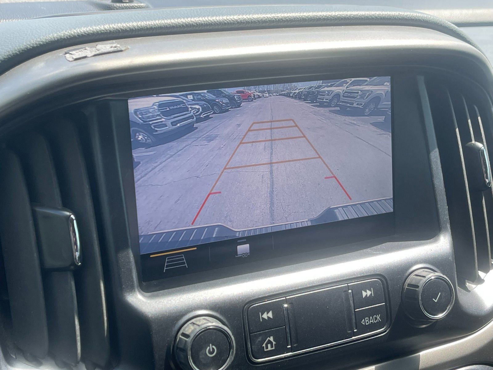 Used 2022 Chevrolet Colorado Z71 AWD/4WD image 20