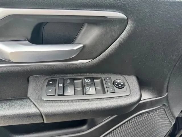 Used 2021 RAM 1500 Big Horn AWD/4WD image 12