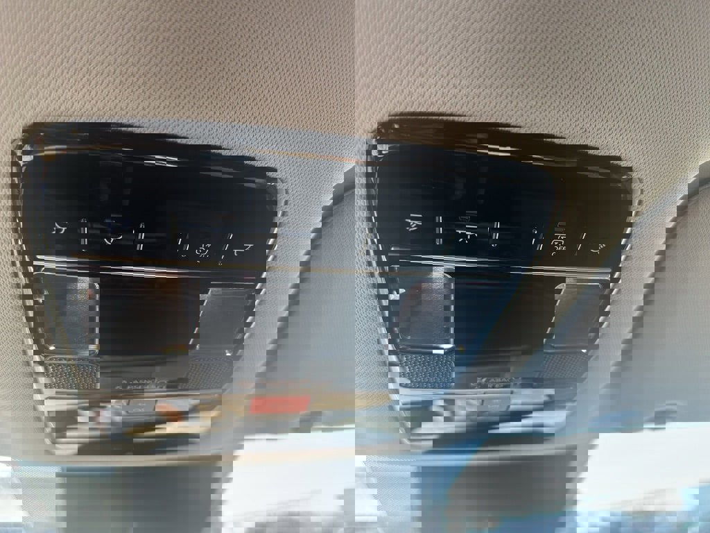 Used 2024 Hyundai Santa Fe SEL image 11