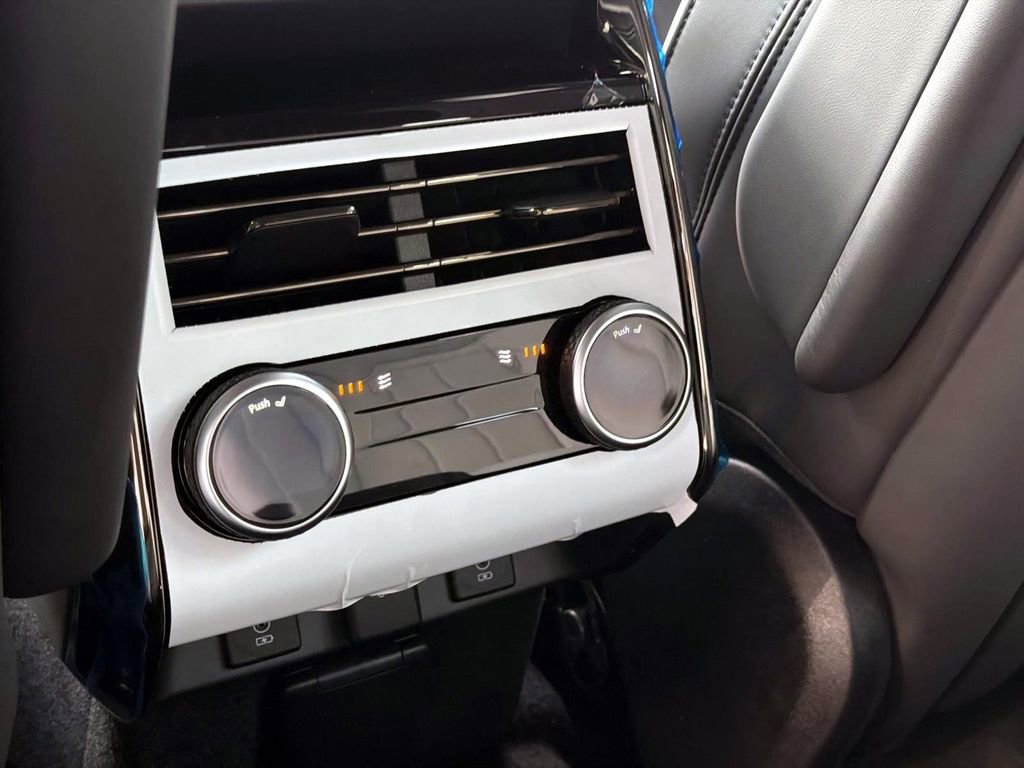 New 2026 Land Rover Range Rover Sport Dynamic SE image 15