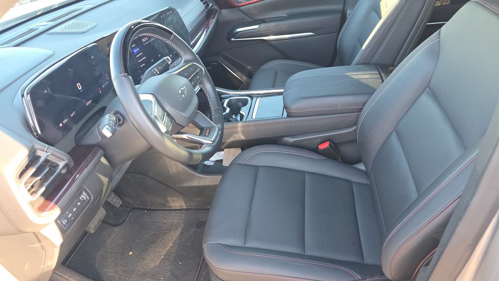 Used 2024 Chevrolet Traverse Z71 w/ Enhanced Driving Package AWD/4WD image 14
