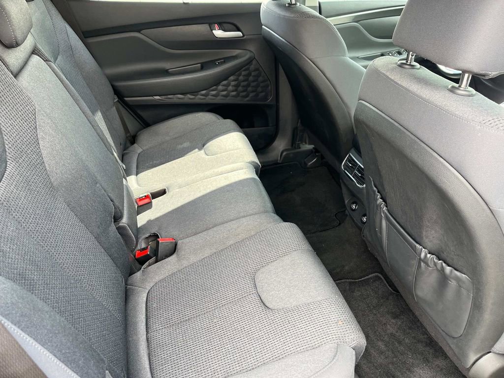 Used 2022 Hyundai Santa Fe SEL w/ Convenience Package image 19