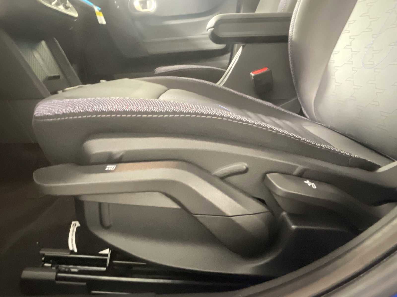 Certified 2025 MINI Cooper S image 10