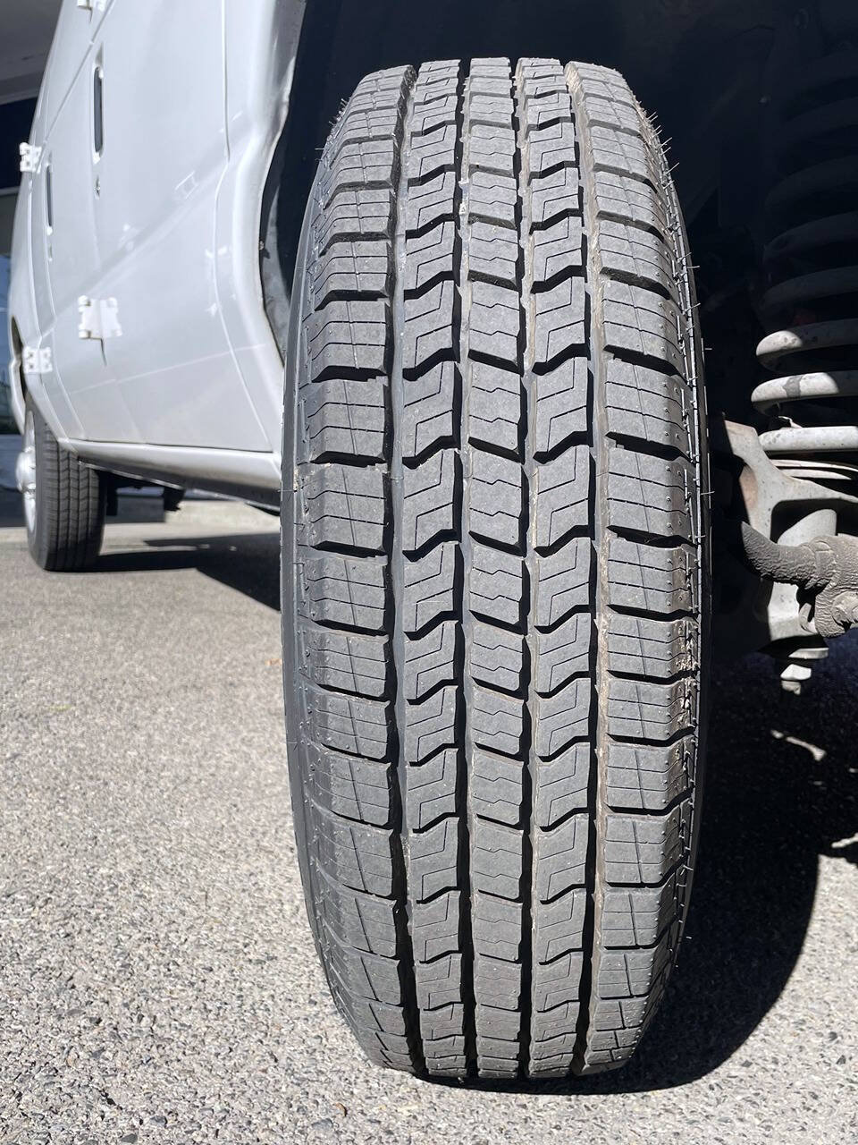 Used 2007 Ford E-150 and Econoline 150 RWD image 8