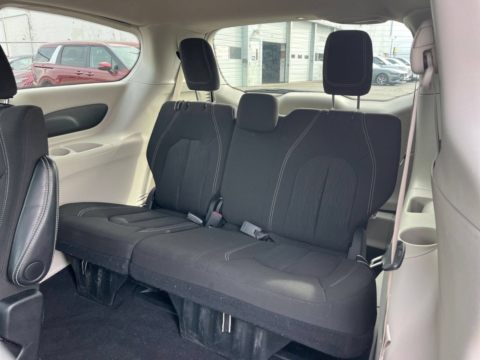 Used 2024 Chrysler Voyager LX FWD image 30