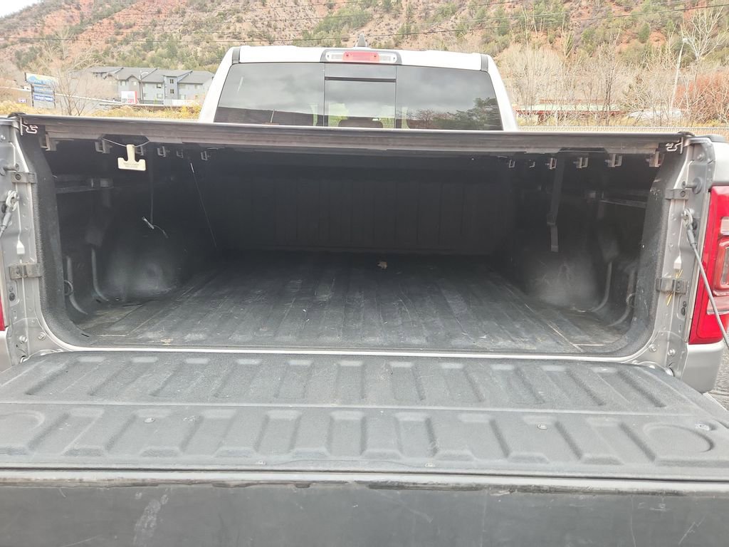 Used 2022 RAM 1500 Limited w/ Bed Utility Group image 12