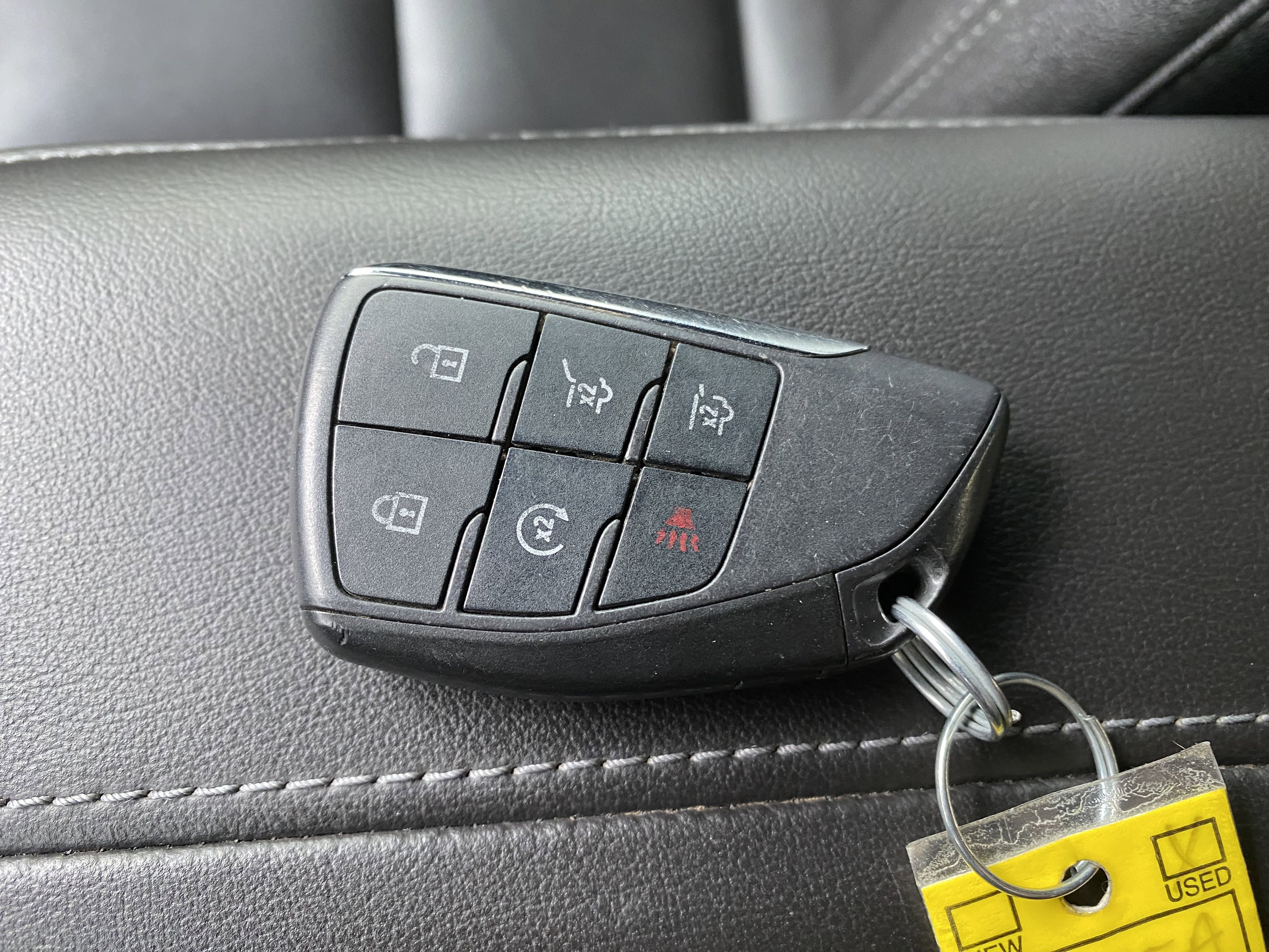 Used 2023 Chevrolet Suburban Z71 image 39