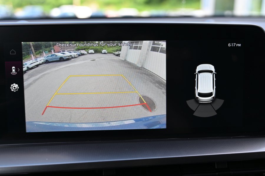 Used 2025 Kia Telluride S FWD image 28
