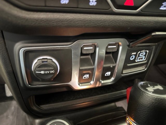 Used 2024 Jeep Wrangler Sport S image 31