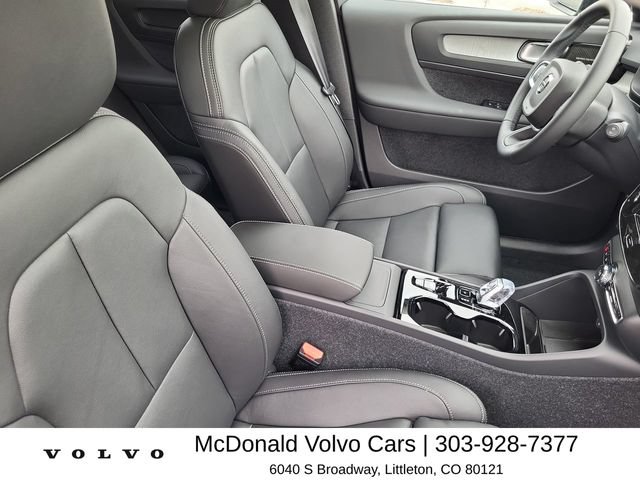 New 2026 Volvo XC40 B5 Plus w/ Protection Package Premier AWD/4WD image 17