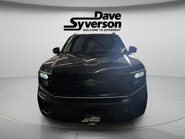 Used 2025 Ford Expedition Platinum w/ Stealth Performance Package image 2