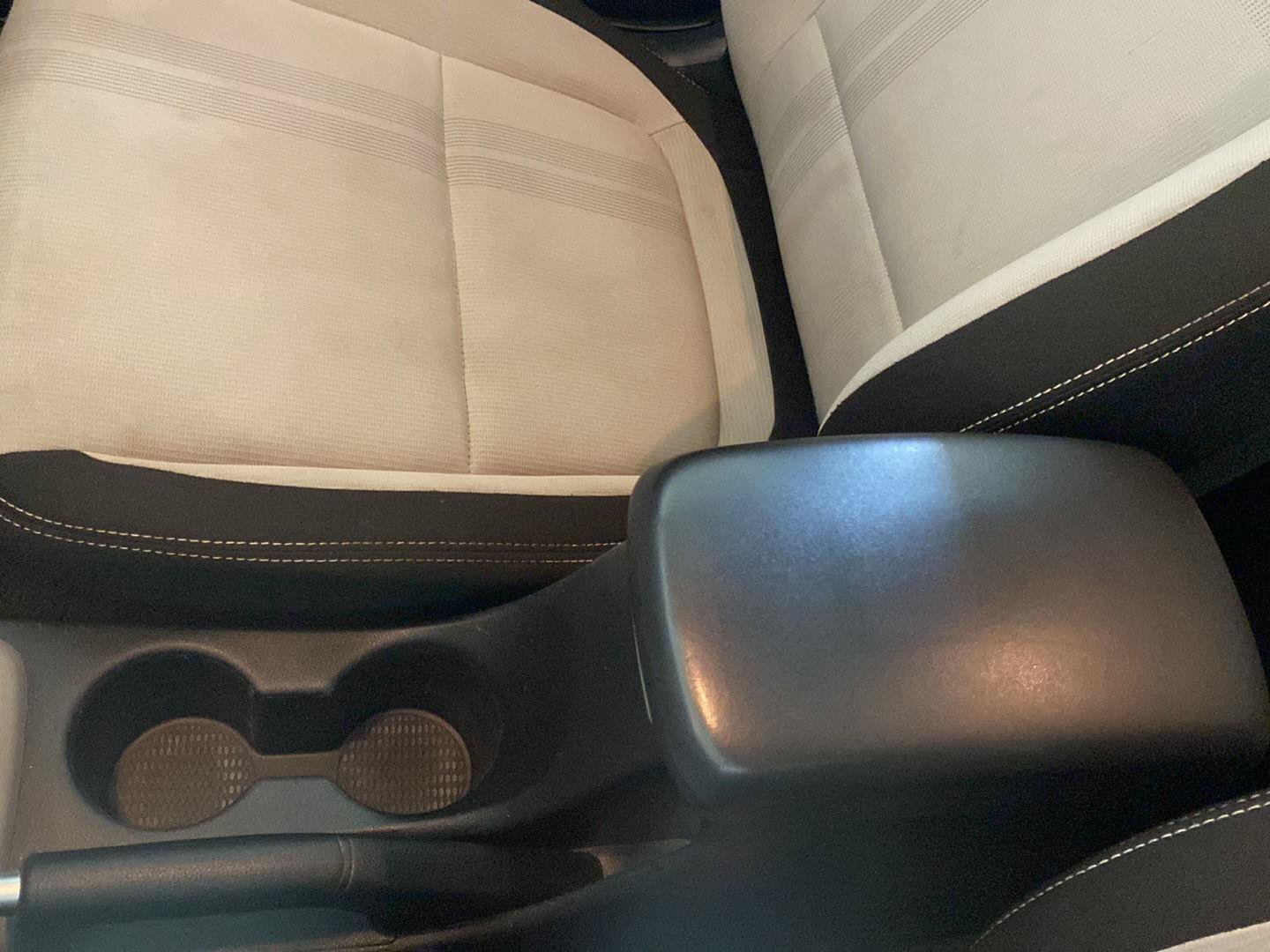 Used 2025 Hyundai Venue SEL FWD image 17